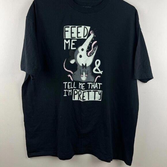Feed Me Possum, Tell me that i am pretty T-Shirt By Taylor Ross Size XL - Picture 1 of 3